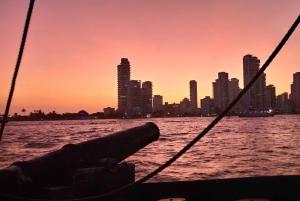 Cartagena, Colombia: Sunset Pirate Cruise with Open Bar