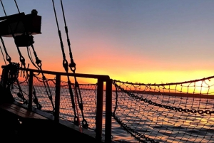 Cartagena, Colombia: Sunset Pirate Cruise with Open Bar