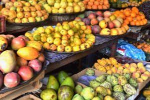 Cartagena: tour a piedi guidato della città vecchia con cibo e bevande