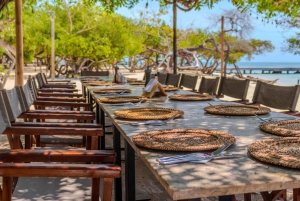 Cartagena: Privat strandsted SABAI Daypass