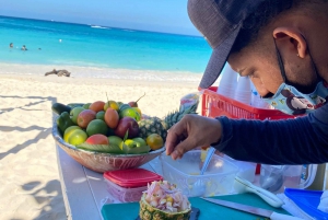 Cartagena: Rosario Islands Day Tour with Snorkel & Lunch