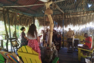 Cartagenassa: Purjehdus Cartagenan mangrovemetsissä: Purjehdus Cartagenan mangrovemetsissä