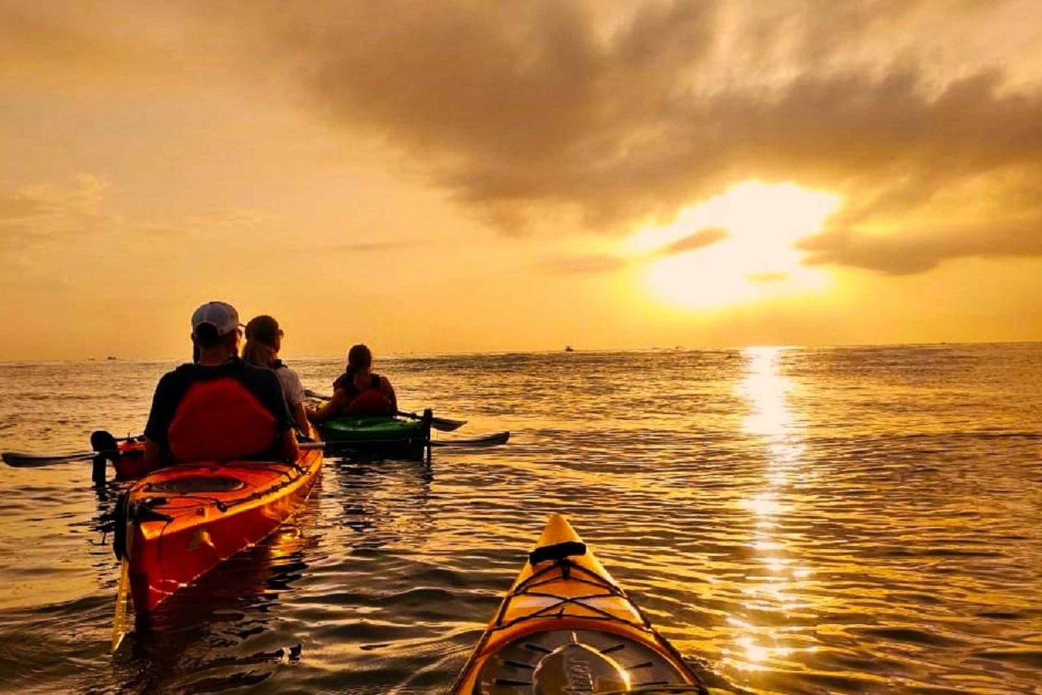 Cartagena: tour in kayak al tramonto con guida