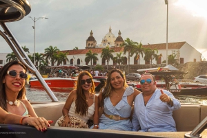 Cartagena: Party bei Sonnenuntergang auf einem Boot und im Strandclub