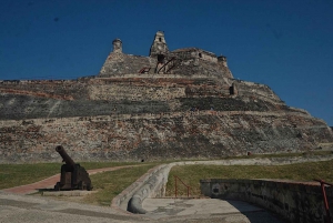 Cartagena: Walled City, San Felipe, La Popa Tour & Tastings