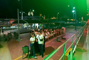 Cartagena: Wycieczka łodzią białą nocą z kolacją i otwartym barem