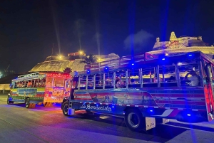 Тур на автобусе Chiva Rumbera с музыкой, вечеринкой и развлечениями в Картахене