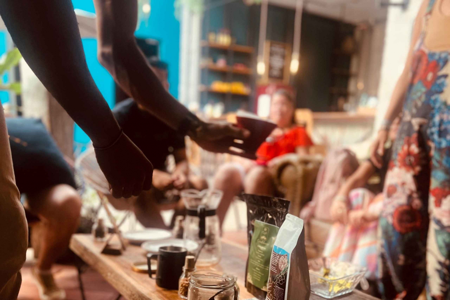 Gastronomisk og kaffetur i gamlebyen med lokalbefolkningen