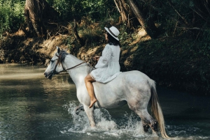 Kolumbia: Ratsastusretki joelle ja lounas