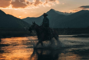 Kolumbia: Ratsastusretki joelle ja lounas