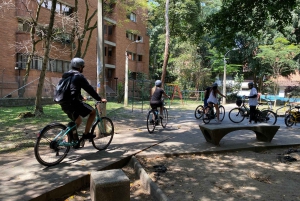 E-Bike City Tour Medellin con birra locale e snack