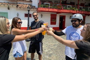 E-Bike City Tour Medellin con birra locale e snack