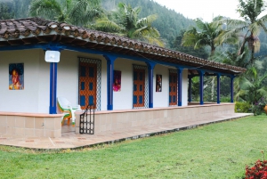 Von Medellin: 100 Jahre alte Finca, Reiten und mehr