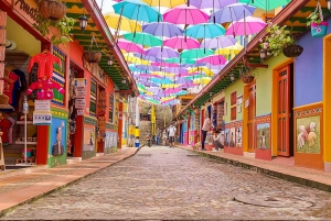 From Medellin: Guatape El Peñol with Boat, Breakfast & Lunch