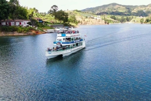 From Medellin: Guatape El Peñol with Boat, Breakfast & Lunch
