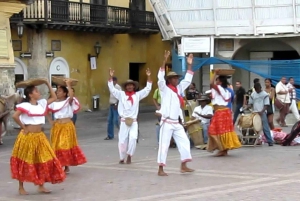 Heldagsbyrundtur med frokost på Anthony Bourdains yndlingssted