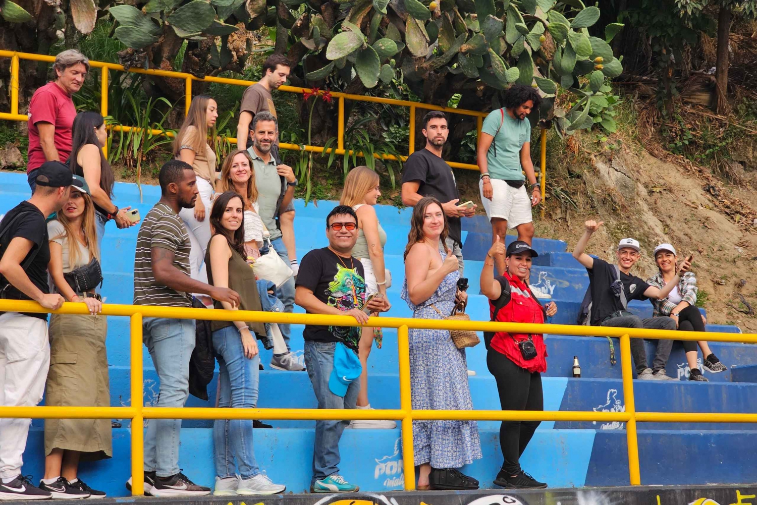 Graffiti Tour comuna 13 og svævebane (lavet af lokale guider)