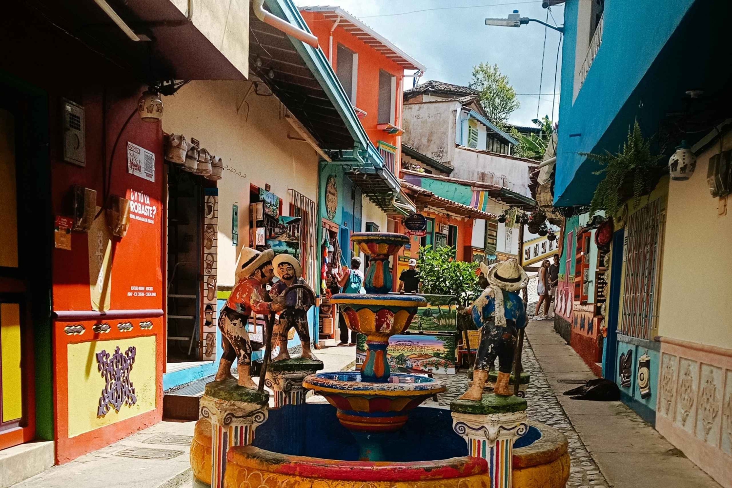 Tour personalizzato di Guatapé, massimo 7 passeggeri