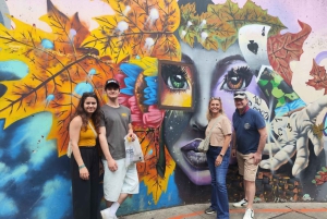 Medellín: Rundtur i Comuna 13, historie, lokal guide og svævebane