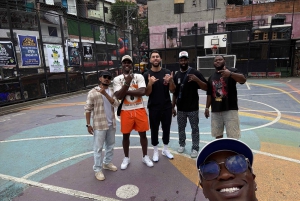 Medellín: Rundtur i Comuna 13, historie, lokal guide og svævebane