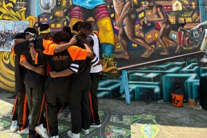 Medellín: Rundtur i Comuna 13, historie, lokal guide og svævebane