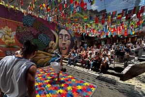 Medellín: Rundtur i Comuna 13, historie, lokal guide og svævebane