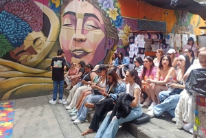 Medellín: Rundtur i Comuna 13, historie, lokal guide og svævebane