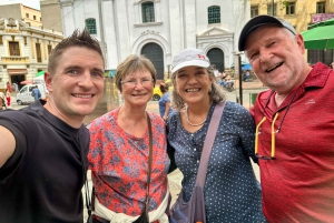 Medellín: Rundtur i Comuna 13, historie, lokal guide og svævebane