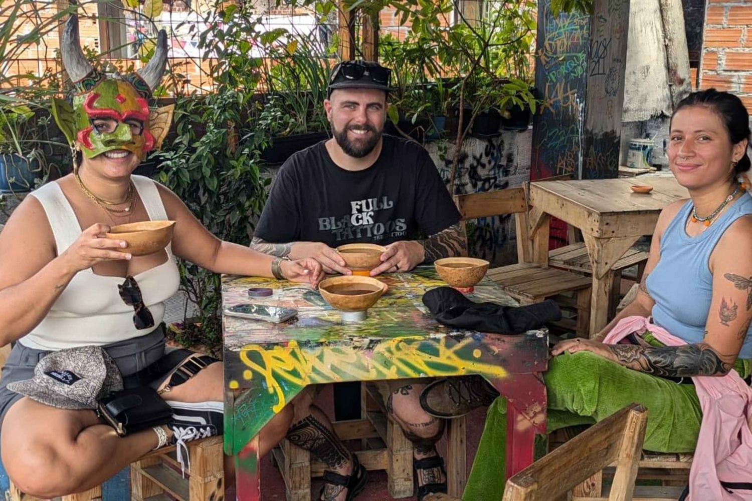 Medellín : visite de la Comuna 13 avec dégustation de boissons ancestrales