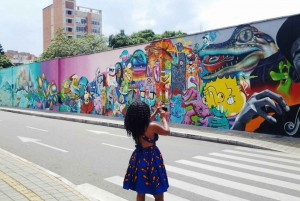 Medellín: Privat rundvisning i Comuna 13 Street Art