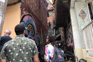 Medellín: Private Comuna 13 Street Art Tour