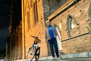 Medellín: Ride an E-Bike Like a Local with Snack Included