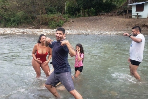 Medellín: River Tubing og BBQ-dagsudflugt med afhentning på hotel