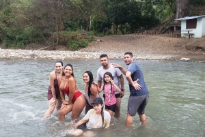 Medellín: River Tubing og BBQ-dagsudflugt med afhentning på hotel