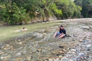 Medellín: River Tubing og BBQ-dagsudflugt med afhentning på hotel