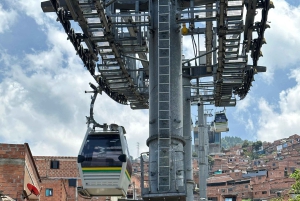 Visite urbaine de Medellín : collines, histoire, quartiers et résilience