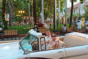 Kartagena: prywatna wycieczka zabytkowym samochodem z historykiem