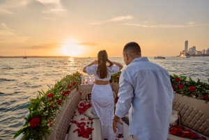 Noite romântica na baía de Cartagena