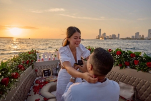 Noite romântica na baía de Cartagena