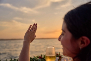 Noite romântica na baía de Cartagena