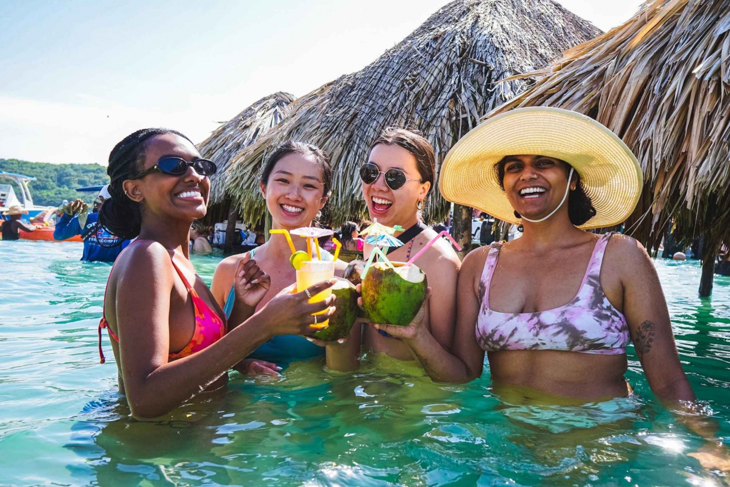 Cartagena: Ganztägige Sportbootfahrt zu 5 Rosario-Inseln