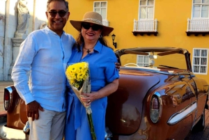 Ta en tur i en gammal bil med en fotosession i Cartagena de Indias