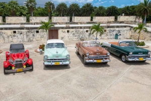 Ta en tur i en gammal bil med en fotosession i Cartagena de Indias