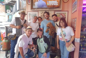 Medellín: Comuna 13 und Graffiti Geführte Tour mit einem lokalen Guide