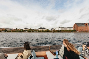 Copenhagen: Canal Cruise from Nyhavn