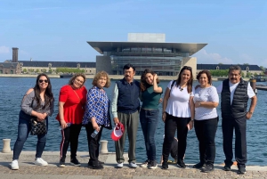 København: Privat byvandring med billet til kanalrundfart