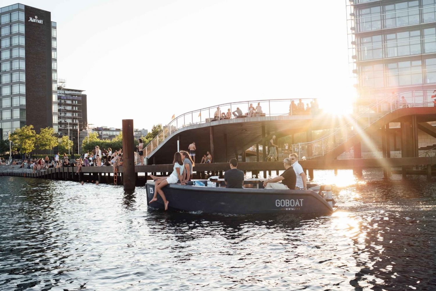 Copenhagen: 1, 2 or 3-Hour Boat Rental (No License Required)
