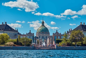 Spring køen over på Amalienborg Slot i Københavns Nyhavn