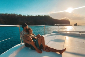Best Sunset Tour Yacht Charter Flamingo/Tamarindo area