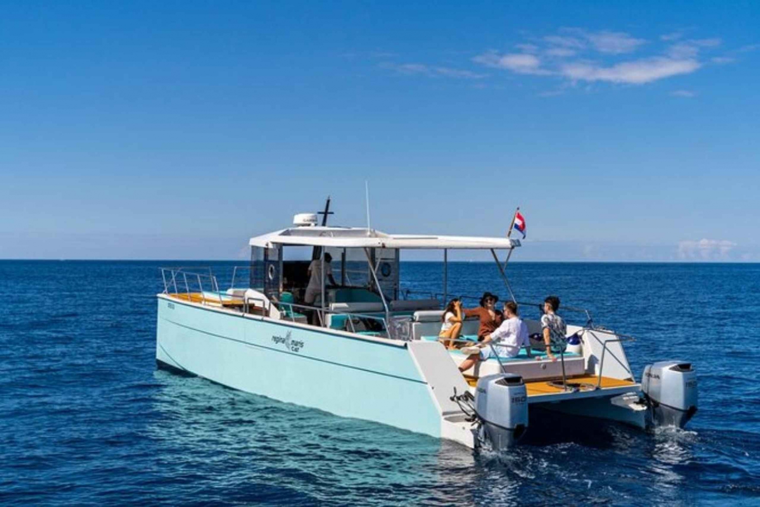 Dubrovnik: Cave Katamaraanikierros juomineen ja snorklauksineen.